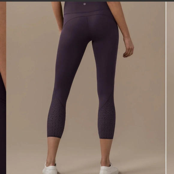 Lululemon | Anew Legging / Tight in Black Currant - Picture 2 of 13